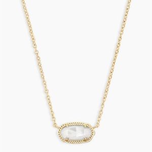 Elisa Pendant Necklace in Ivory Pearl with Gold Chain